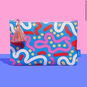 💄3/$12💄 NWOT: IPSY Find Your Groove Glam Bag